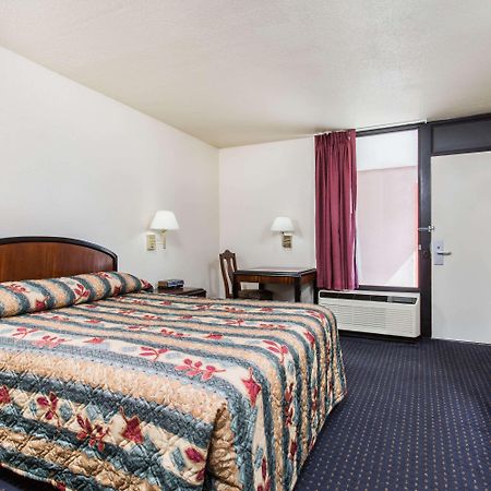 Knights Inn Virginia Beach Lynnhaven Екстер'єр фото