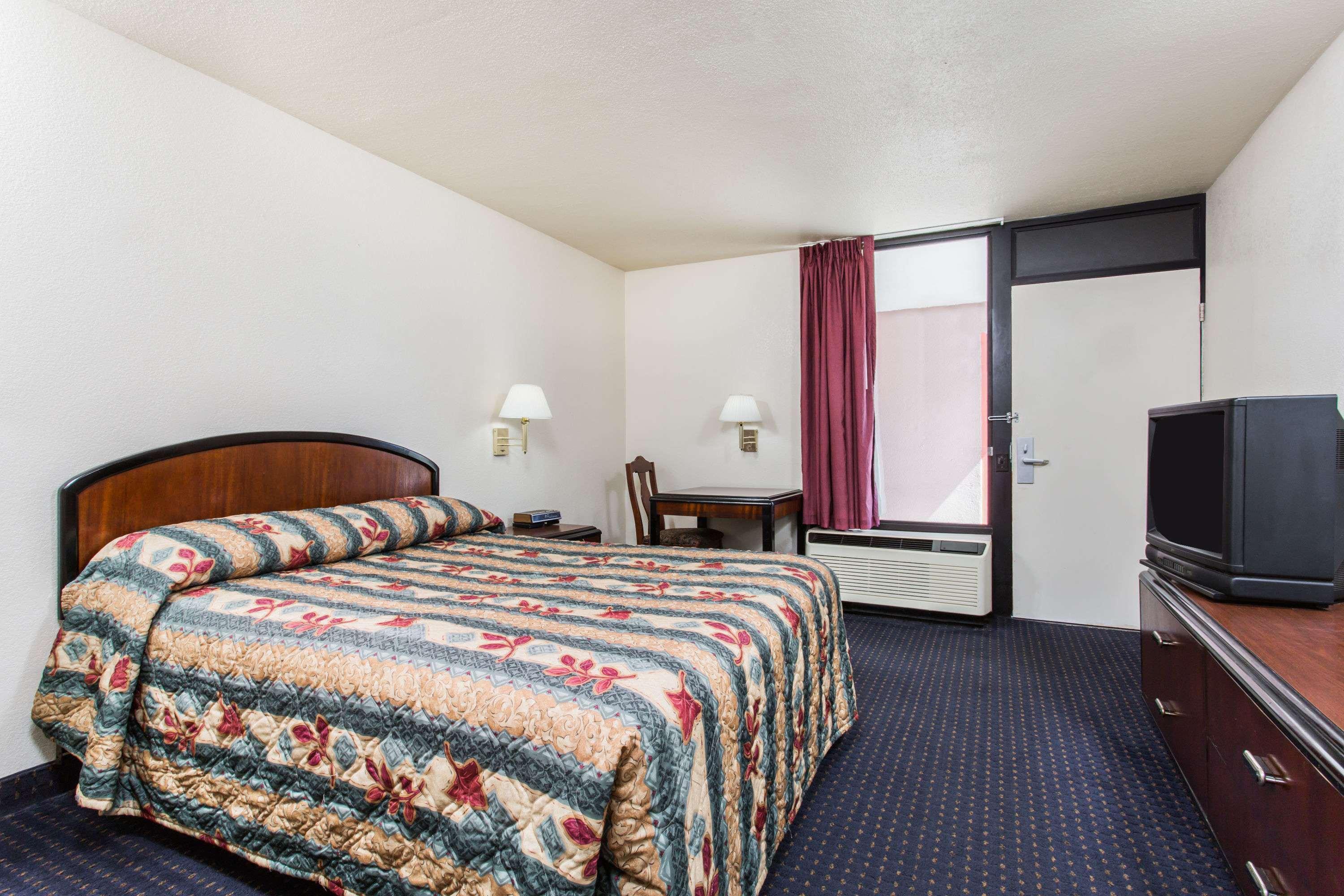 Knights Inn Virginia Beach Lynnhaven Екстер'єр фото