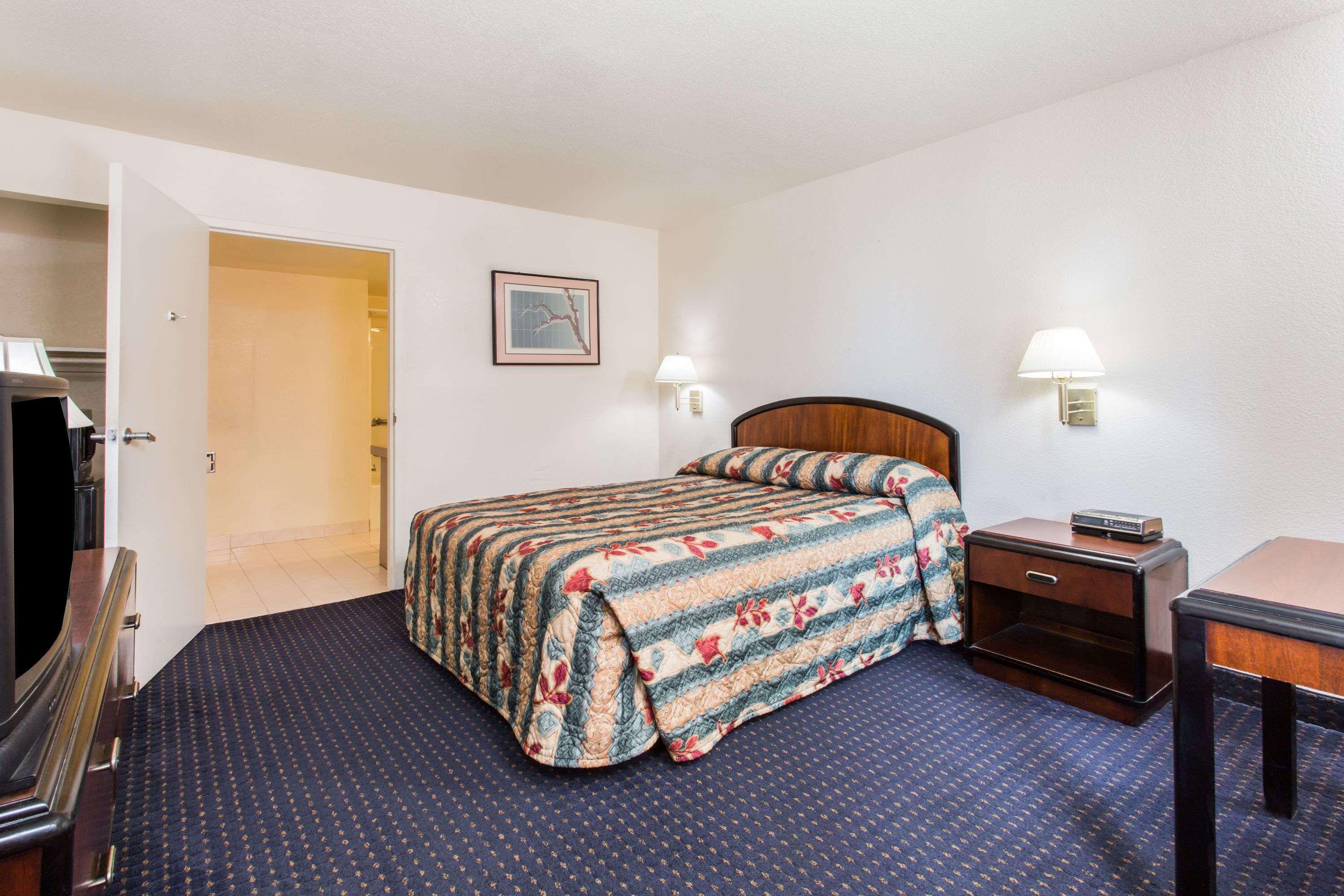 Knights Inn Virginia Beach Lynnhaven Екстер'єр фото
